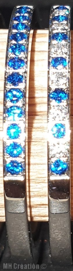 BAGUE BLEUE ET BLEUE ET BLANCHE 