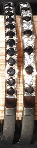 BAGUE NOIRE ET NOIRE ET BLANCHE