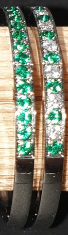 BAGUE VERTE ET VERTE ET BLANCHE